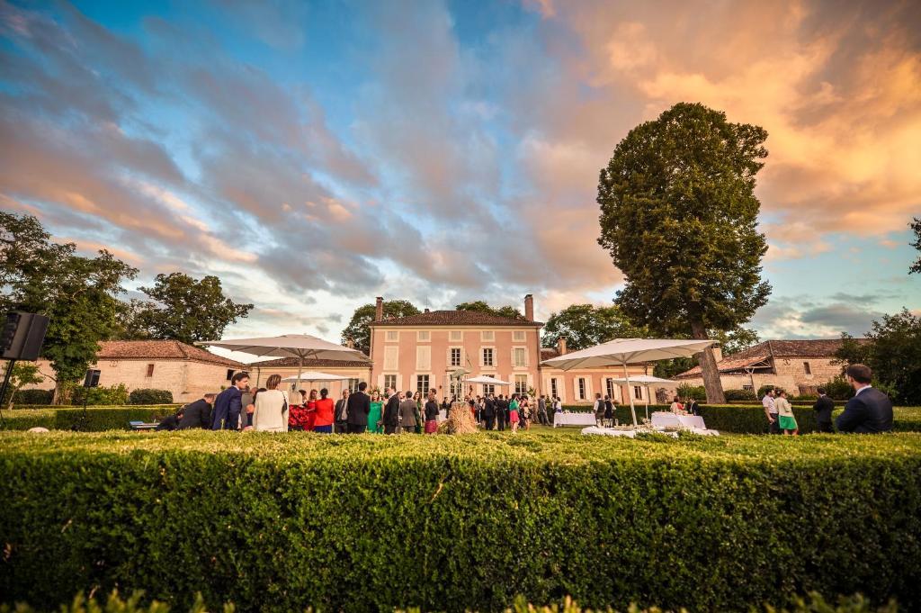 Lagarrigue  Chateau De Lacaze Bed & Breakfast エクステリア 写真