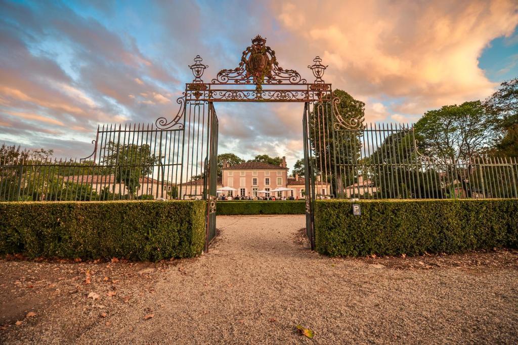 Lagarrigue  Chateau De Lacaze Bed & Breakfast エクステリア 写真